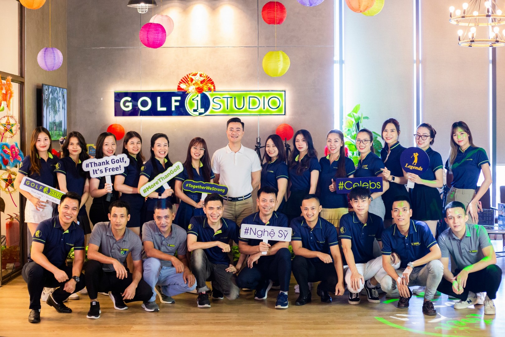 Golf 1 Staff